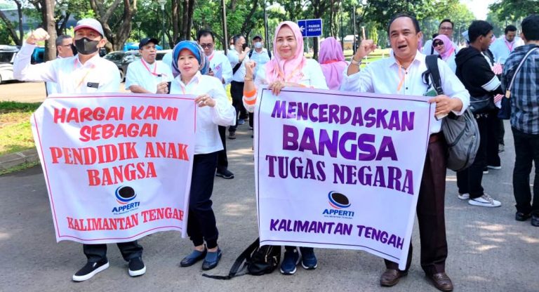 Asosiasi Perguruan Tinggi Swasta (APTISI) Wilayah XI-D Kalimantan Tengah dan Apperti Ikut Aksi Penolakan RUU Sisdiknas di Jakarta